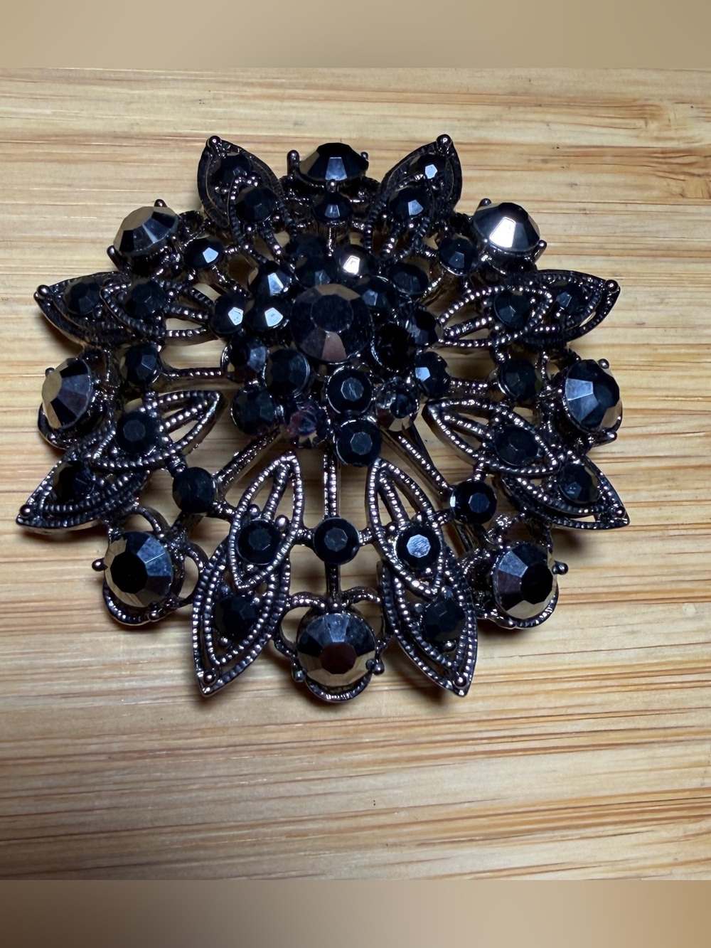 Vintage Gothic Black Rhinestone Sunburst Starburst Statement Brooch Pin — 2.25"